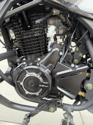 KOVI ADV 300_engine2